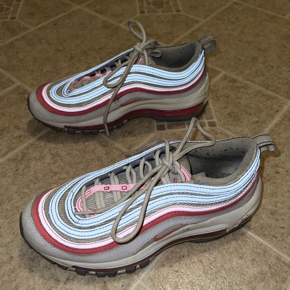 Nike sneakers - Picture 2 of 6